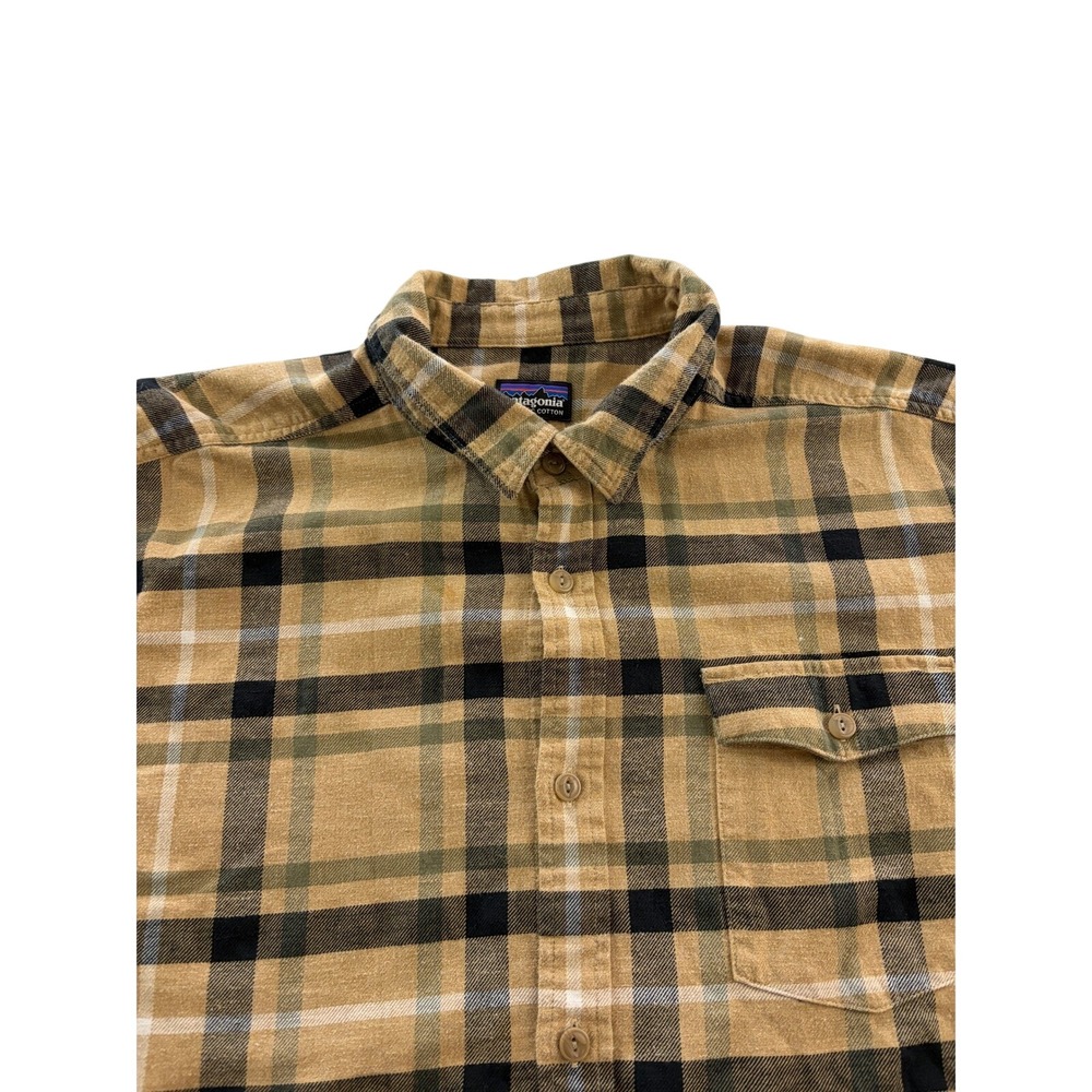 Patagonia Flannel Shirt Mens XL Tan Plaid Organic Cotton Button Down Long Sleeve